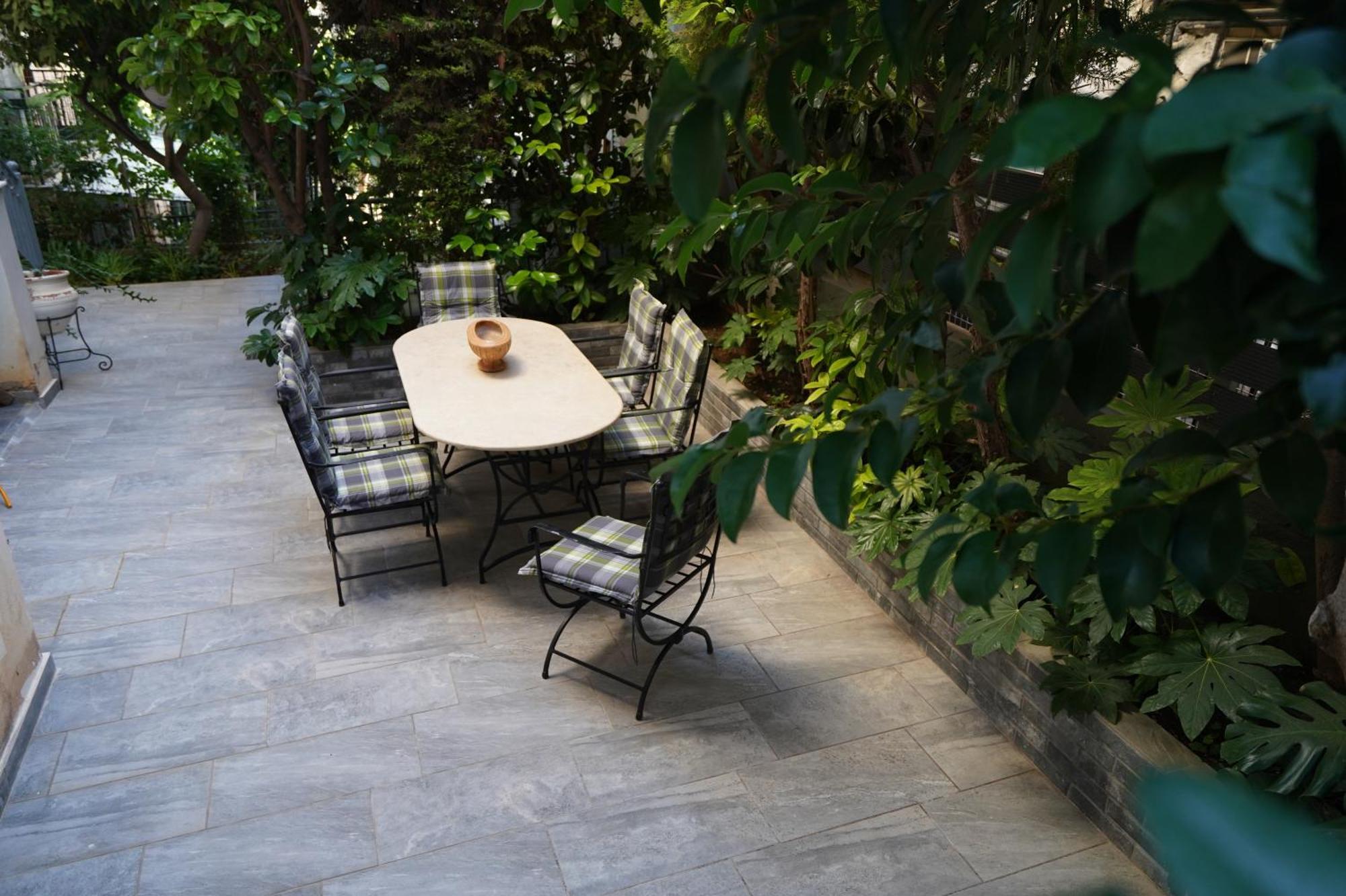 Garden Apartment Next To The Mall -Private Parking Αθήνα Εξωτερικό φωτογραφία