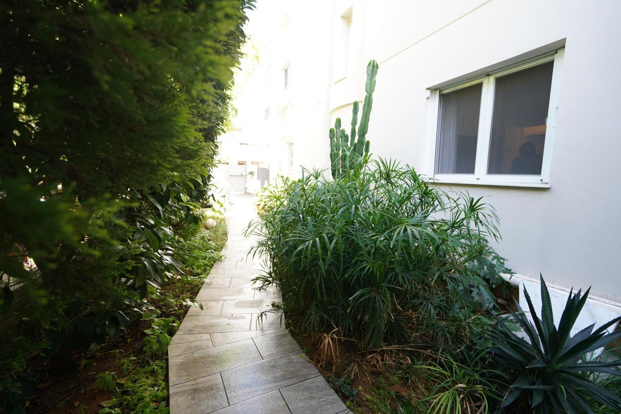 Garden Apartment Next To The Mall -Private Parking Αθήνα Εξωτερικό φωτογραφία